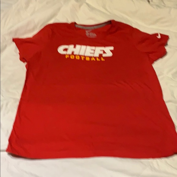 Nike Tops - Kansas City chiefs top Nike Tops - Kansas City chiefs top